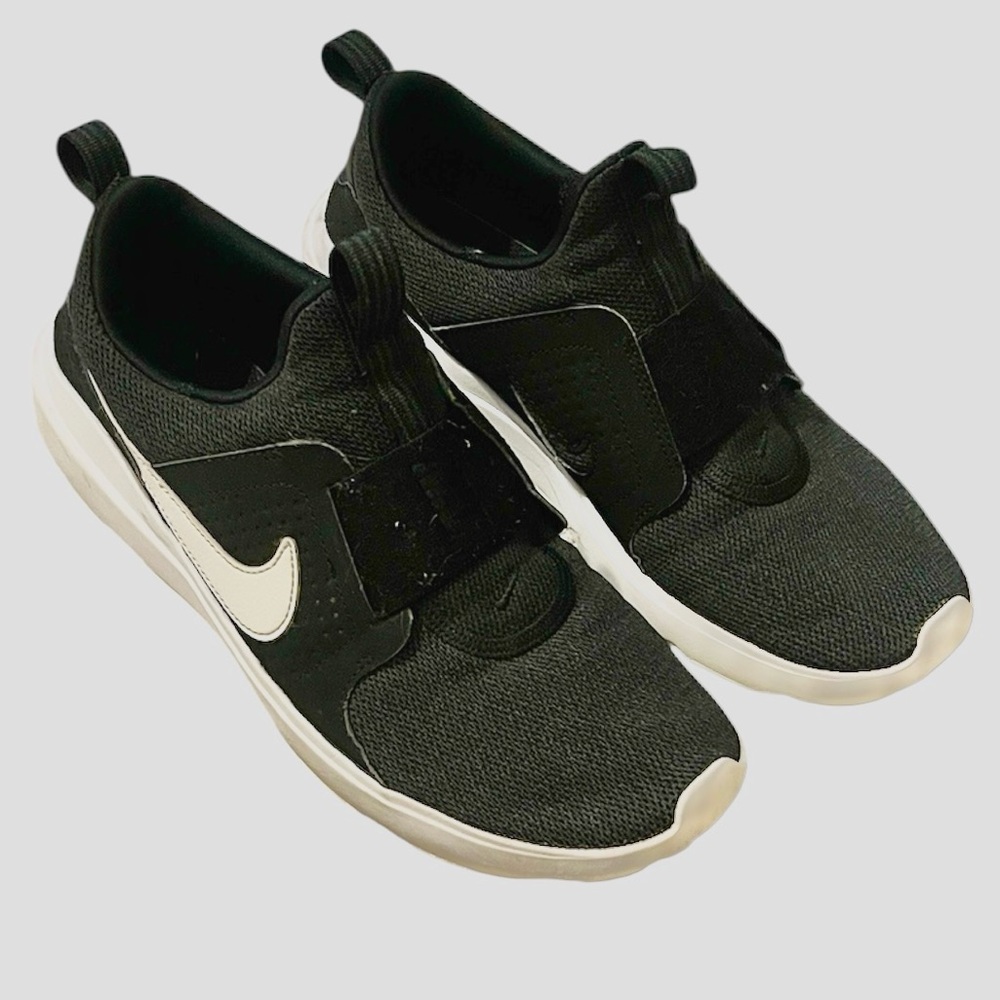 Nike AD Comfort Running Black Elastic Slip-on Size 9 Women Shoes FREE NIKE SHIRT